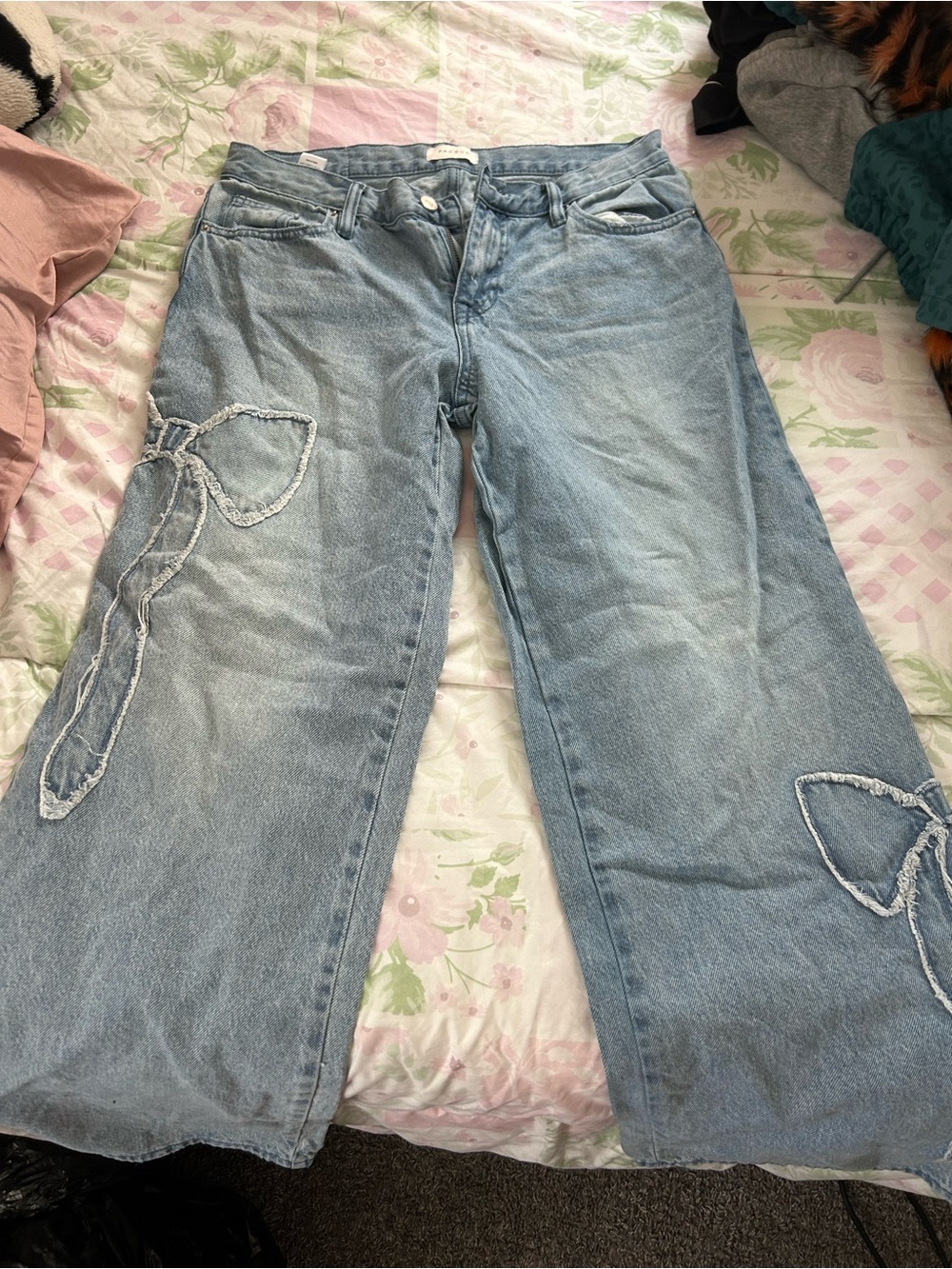 PacSun Light Blue Wide-Leg Jeans with Frayed Bow Details